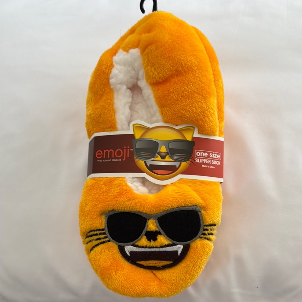 NWT Emoji Sunglasses Cat Slipper Socks. 
One size Fits 5 - 11